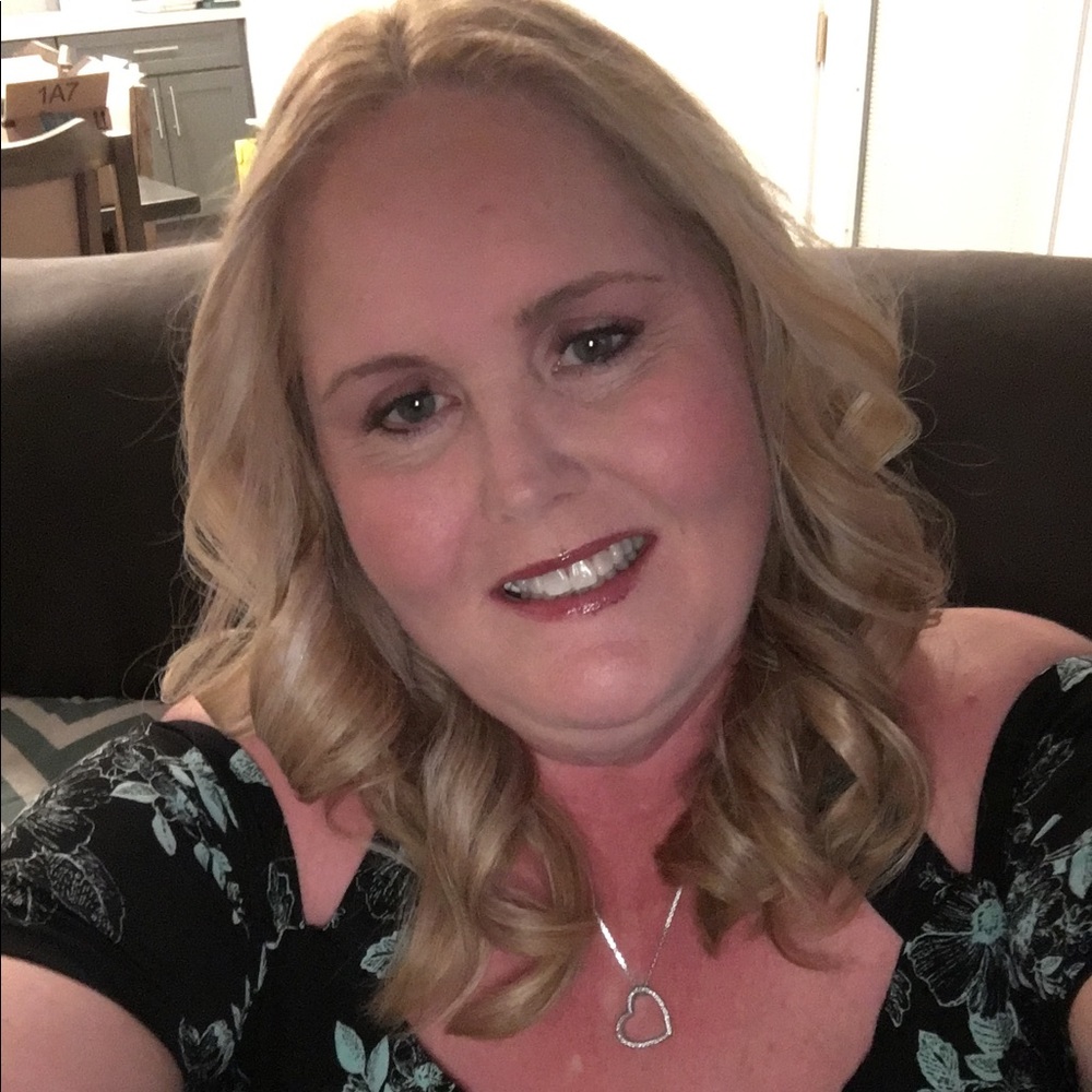 Meet your Posher, Traci